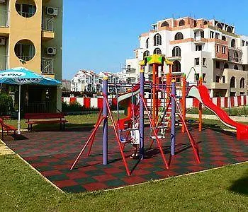 Pollo Resort Napospart Apartmanhotel