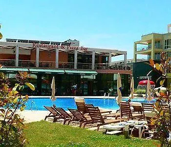 Pollo Resort Napospart